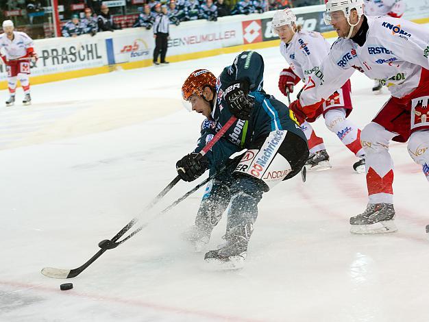 Philipp Lukas, Linz und Alexander Egger, Bozen, EHC Liwest Black Wings Linz vs HCB Suedtirol, Bozen