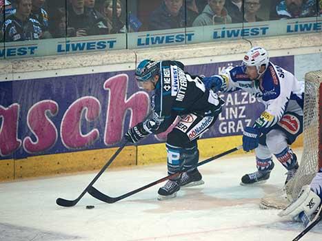 Daniel Mitterdorfer, Linz und Mark Santorelli, EC VSV, EHC Liwest Black Wings Linz vs EC VSV