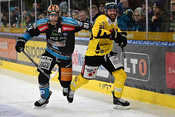 Sean Collins (Steinbach Black Wings Linz), Jeremy Gregoire (spusu Vienna Capitals)  Win2Day ICE Hockey League,  Steinbach Black Wings Linz vs Spusu Vienna Capitals,  Linz AG Eisarena 