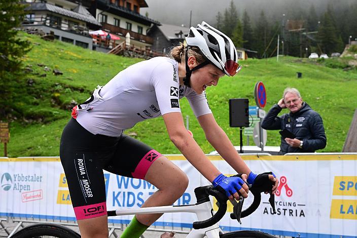 Amelie Cooper (GBR, Union Raiffeisen Radteam Tirol) 02.06.2024. 4. Etappe, Waidhofen an der Ybbs. - Hochkar,  Sportland NOE WOMENS  KIDS Tour