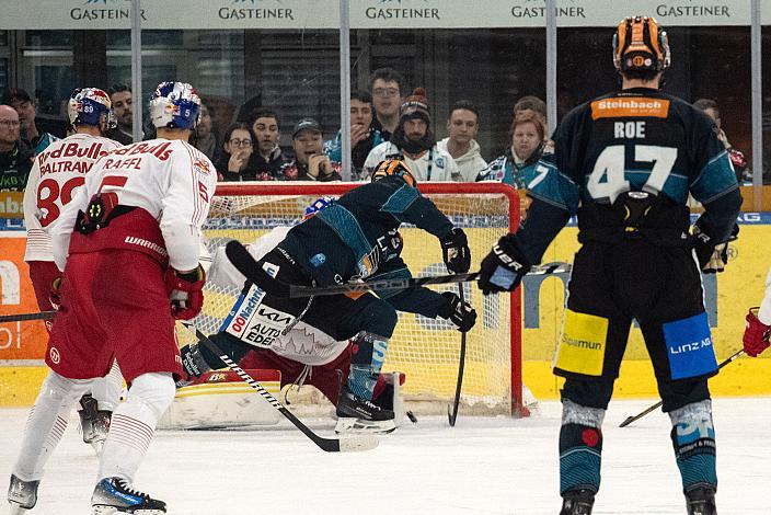 Brian Lebler (Steinbach Black Wings Linz) trifft zum 3 zu 2. Steinbach Black Wings Linz vs EC Red Bull Salzburg, Playoffs, 2. Viertelfinale, Linz AG Eisarena 