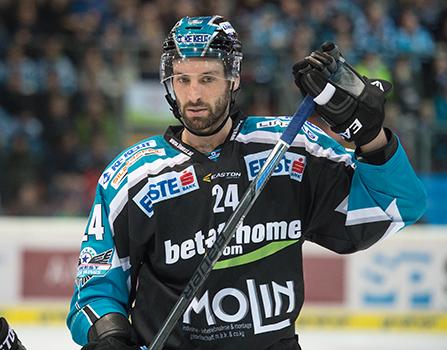 Grant Lewis (EHC Liwest Black Wings Linz), EHC Liwest Black Wings Linz vs EC Red Bull Salzburg