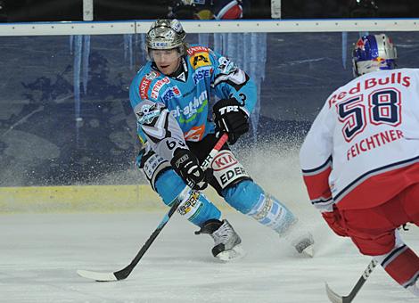 Markus SChlacher Liwest Black Wings Linz vs. EC Red Bull Salzburg