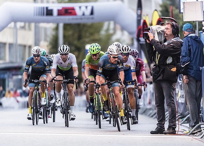 Bernhard Eisel (AUT, Dimension Data) Stephan Rabitsch (AUT, Team Felbermayr Simplon Wels). Wels Innenstadtkriterium