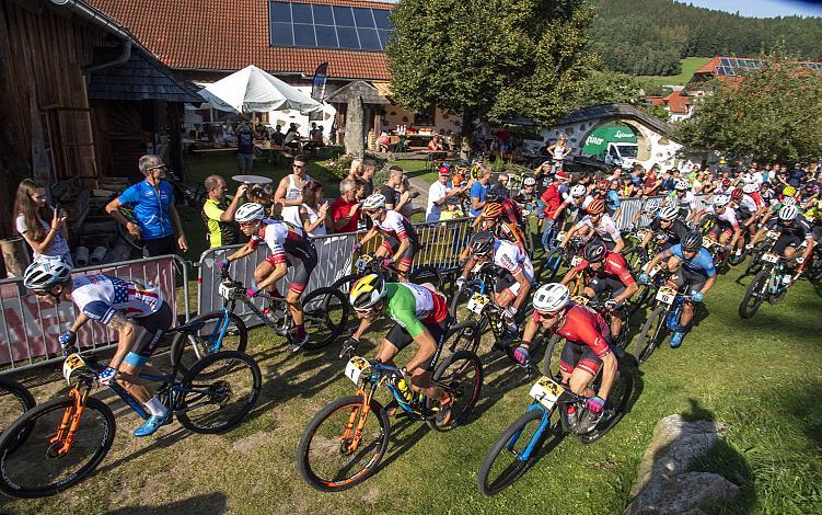 Start zum Herrenrennen 23. MTB XCO - Cross Country Rund um den Roadlberg