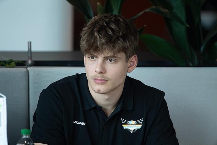 Patrick Söllinger (Steinbach Black Wings Linz) Saisonstart Pressekonferenz, Steinbach Black Wings Linz ,Linz AG Eisarena, pre season 