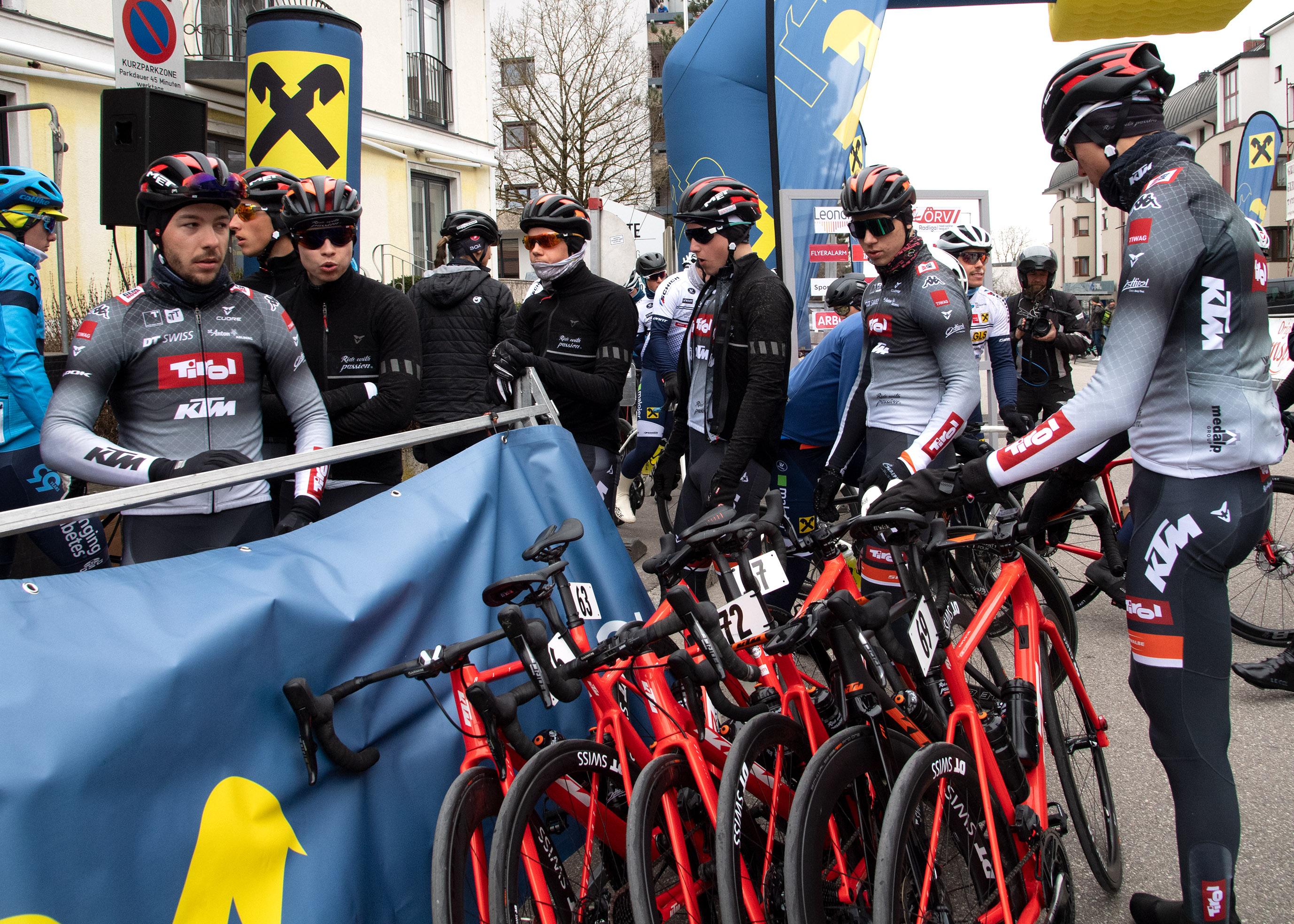 Tirol KTM Cycling Team Herren Elite, U23, Radliga, 60. Radsaison-Eröffnungsrennen Leonding, Oberösterreich 