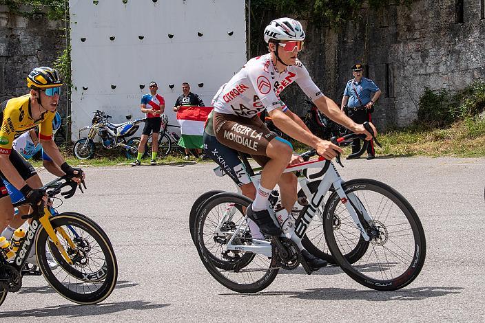 Felix Gall (AUT, AG2R Citroen Team), Peleton Stage 18, Borgo Val Sugana - Treviso, 105. Giro d Italia, UCI Worl Tour