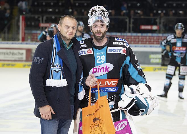 Spieler des Abends Tormann Michael Ouzas (EHC Liwest Black Wings Linz)  EHC Liwest Black Wings Linz vs spusu Vienna Capitals