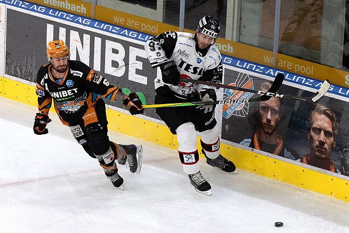 Rafael Rotter (Steinbach Black Wings Linz), Josef Hrabal (Tesla Orli Znojmo) Steinbach Black Wings Linz vs Tesla Orli Znojmo, bet-at-home ICE Hockey League