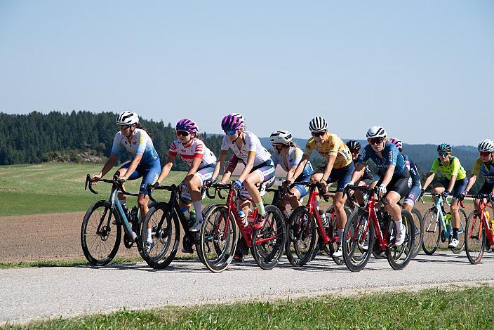 Sabina Stadler (AUT, Arbö Rapso Knittelfeld), Siegerin der Road Cyling League Austria Radliga Elisa Winter (AUT, Union Raiffeisen Radteam Tirol), Amelie Cooper (GBR, Union Raiffeisen Radteam Tirol), Damen Elite, U23, Cycling League Austria Radliga, Mühlviertler Hügelwelt Classic Elite Damen, Königswiesen, OÖ