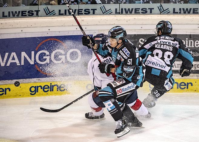  Daniel Woger (EHC Liwest Black Wings Linz), Mitja Robar (KHL Medvescak Zagreb), EHC Liwest Black Wings Linz vs EKHL Medvescak Zagreb