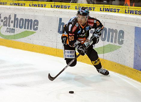 Brad Purdie Liwest Black Wings Linz gegen den EC VSV