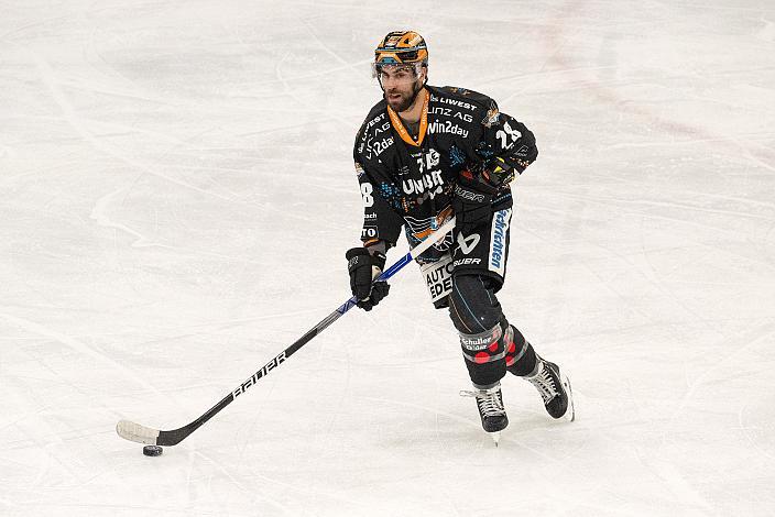 Martin Schumnig (Steinbach Black Wings Linz)  Steinbach Black Wings Linz vs Spusu Vienna Capitals, 27. Runde, ICE Hockey League, Steinbach Black Wings Linz, Linz AG Eisarena 