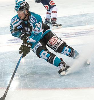 Rob Hisey (EHC Liwest Black Wings Linz) EHC Liwest Black Wings Linz vs EC VSV