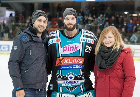 Tormann Michael Ouzas (EHC Liwest Black Wings Linz) EHC Liwest Black Wings Linz vs HCB Suedtirol Alperia