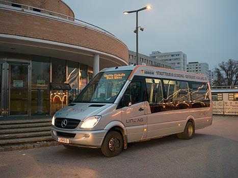 Shuttle Bus, Linz AG, EHC Liwest Black Wings Linz vs UPC Vienna Capitals