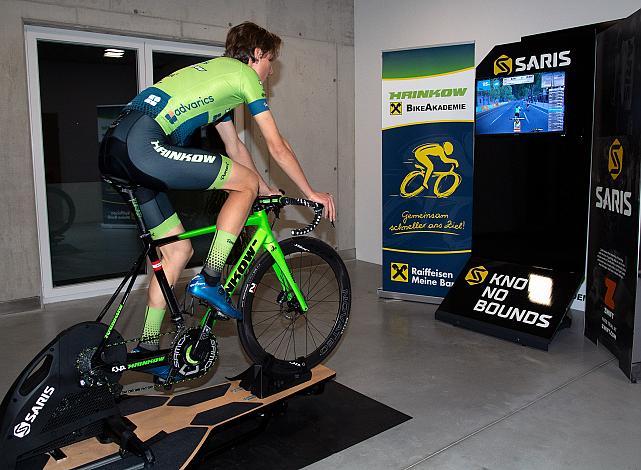 Daniel Eichinger (AUT, Hrinkow Advarics Cycleang Team) trainiert auf dem Saris Smarttrainer, Herren Elite, UCI Continental, Raiffeisen Hrinkow Bike Akademie