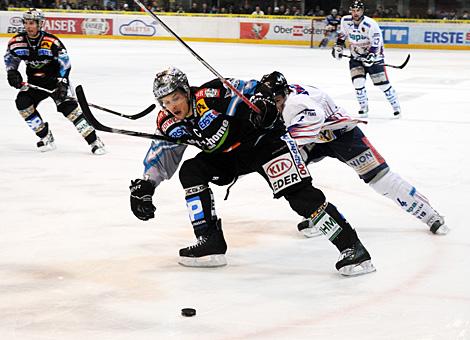 Philipp Lukas Liwest Black Wings Linz vs. SAPA Fehervar AV19