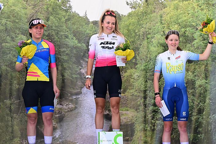 2. Platz Nadja Heigl (AUT, SU Bikestore CC), Siegerin Damen Belinda Holzer (AUT, Tirol Woman Cycling), 3. Platz Sophia Knaubert (AUT, Arbö Rapso Knittelfeld Elite, U23, Road Cycling League Austria