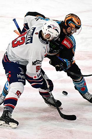 Luka Maver (Steinbach Black Wings Linz), Akos Mihaly (Hydro Fehervar AV 19)  Win2Day ICE Hockey League,  Steinbach Black Wings Linz vs Tiwag Innsbruck - Hydro Fehervar AV 19