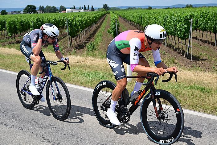 Staatsmeister 2025 Tim Wafler (AUT, Tirol Cycling Team) mit Fluchtgefährten Tobias Bayer (AUT, Alpecin-Deceuninck),,  ÖM Staatsmeisterschaft, Strassenrennen,, Illmitz, Burgenland