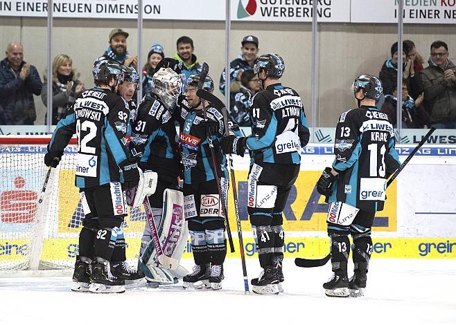 Tormann David Kickert (EHC Liwest Black Wings Linz) feiert den Heimsieg, EHC Liwest Black Wings Linz vs Fehervar AV 19