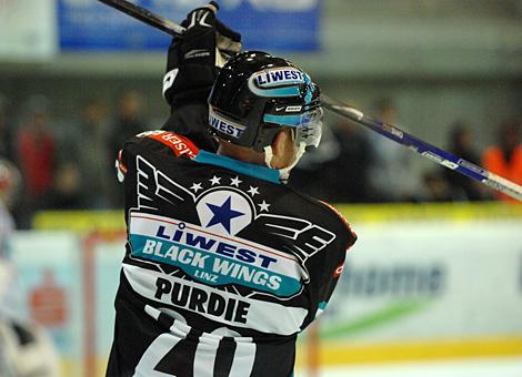 #20 Brad Purdie, Liwest Black Wings Linz, traff zum 1 zu 1.