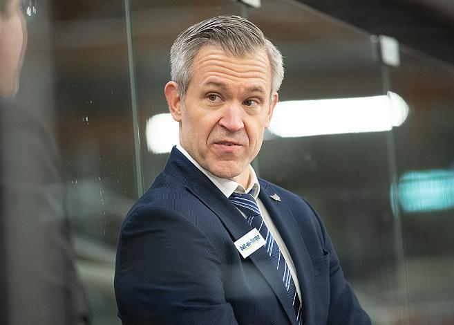 Head Coach Dan Ceman (Steinbach Black Wings 1992) Steinbach Black Wings 1992 vs EC Red Bull Salzburg, Eishockey, Bet at Home ICE Hockey League
