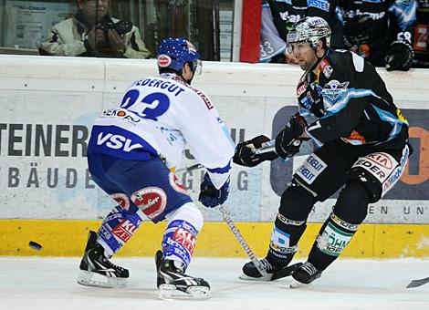 Jason Ward Liwest Black Wings Linz vs. Andreas Wiedergut EC Rekord Fenster VSV