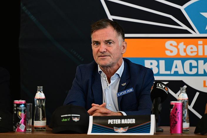 Präsident Peter Nader (Steinbach Black Wings Linz) Ligastart Pressekonferenz Steinbach Black Wings Linz , Linz AG Eisarena 