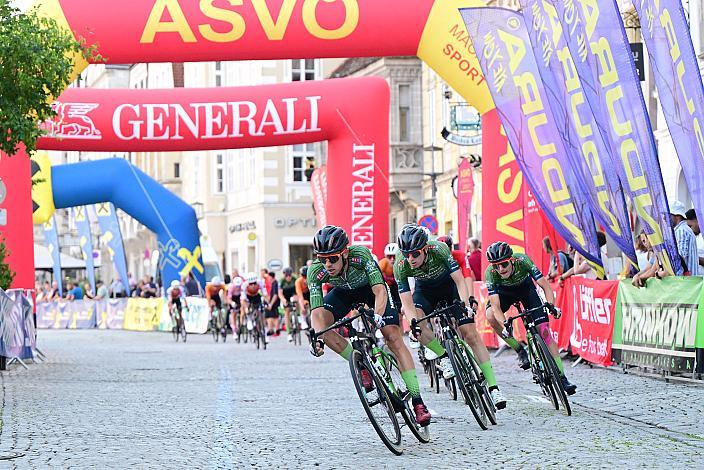 Riccardo Zoidl (AUT, Hrinkow Advarics) an der Spitze des Feldes, 27. Int. ASVÖ - HRINKOW City Kriterium Steyr, Herren Elite, ÖRV, Radsport, Mountainbike, ELITE Rennrad