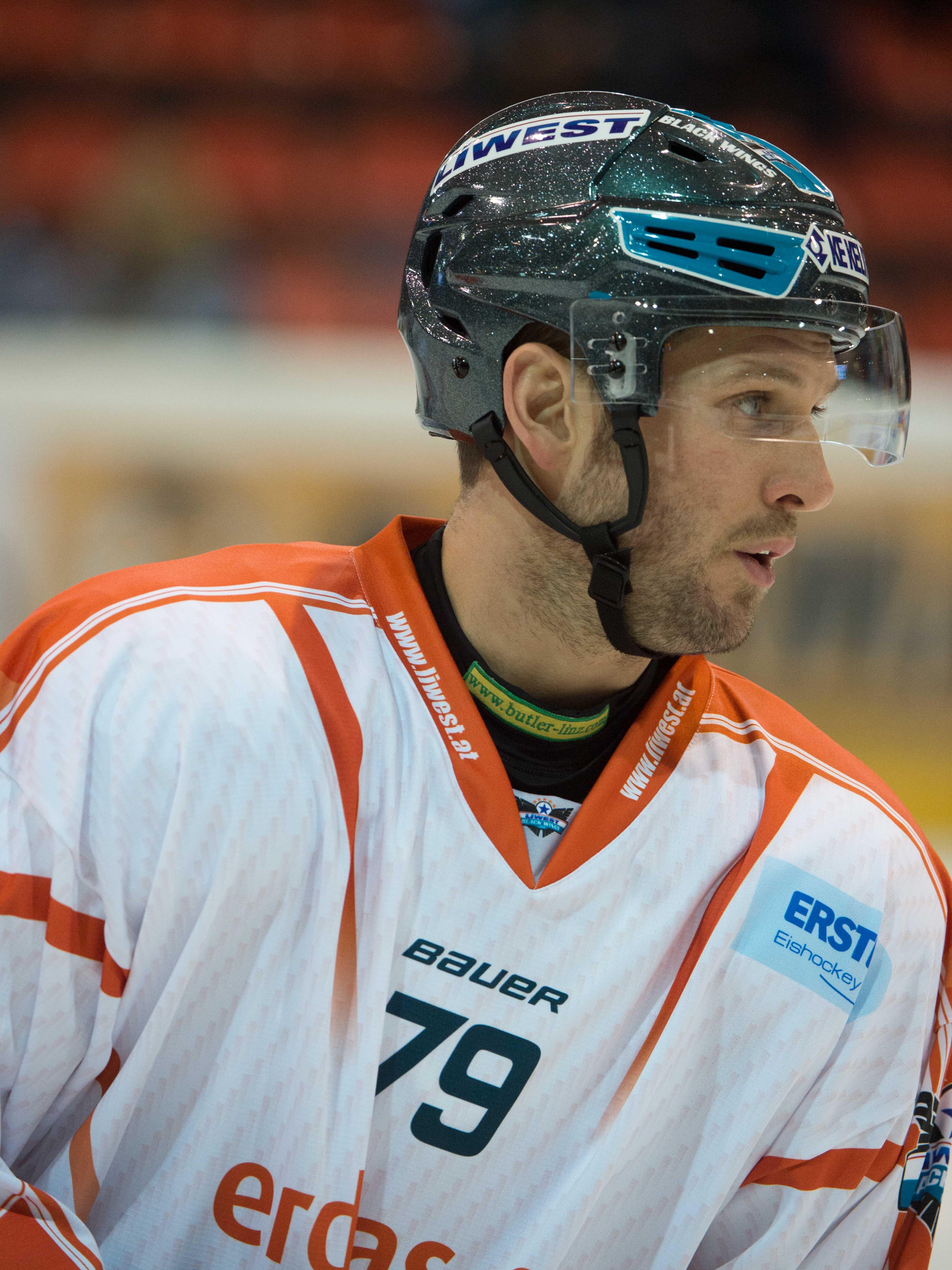Gregor Baumgartner, Linz EHC Liwest Black Wings Linz vs Moser Medical Graz 99ers