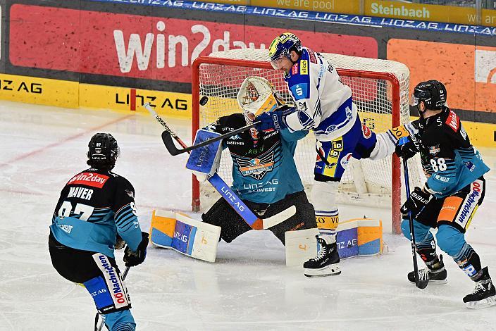Tormann Rasmus Tirronen (Steinbach Black Wings Linz), Nick Hutchinson (EC iDM Wärmepumpen VSV), Spiel 2 Pre-Playoffs,  ICE, Steinbach Black Wings Linz vs EC iDM Wärmepumpen VSV, Linz AG Eisarena 