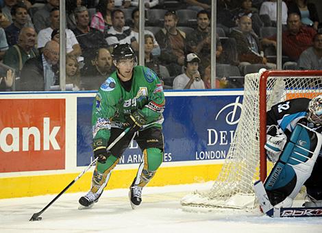 Sam Gagner, London Knights scort 2x gegen die Linzer Black Wings.