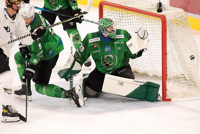 David Maier (Steinbach Black Wings Linz), Tormann Zan Us (Olimpija Ljubljana) Steinbach Black Wings Linz vs Olimpija Ljubljana,  WIn2day ICE Hockey League