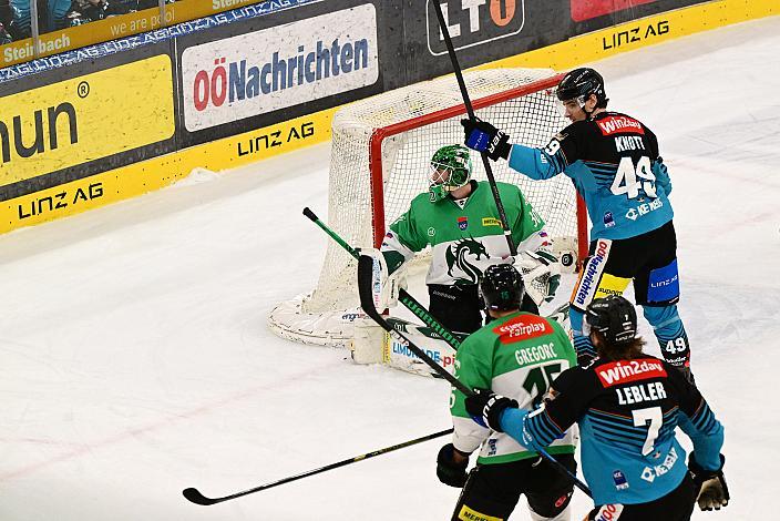 Graham Knott (Steinbach Black Wings Linz) feiert den Treffer von Brian Lebler (Steinbach Black Wings Linz), 49. Runde ICE, Steinbach Black Wings Linz vs Olimpija Ljubljana, Linz AG Eisarena 