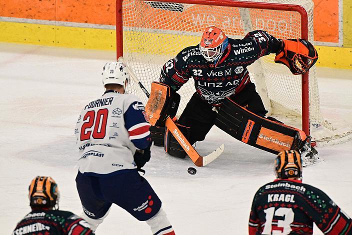 Gleason Fournier (Hydro Fehervar AV 19), Tormann Rasmus Tirronen (Steinbach Black Wings Linz) Steinbach Black Wings Linz vs Hydro Fehervar AV19, Weihnachtstrikot ICE Eishockey Liga, Linz AG Eisarena