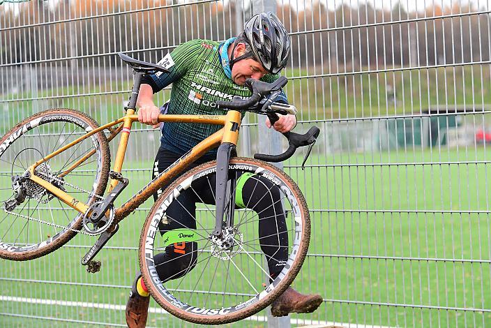 Wolfgang Spatt (AUT, Hrinkow Bikes Steyr)  Radquerfeldein GP um das Sportzentrum Gunskirchen, Rad Cyclo Cross,