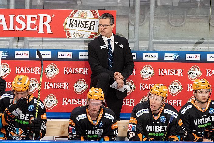 Head Coach Mark Szücs (Steinbach Black Wings Linz)  Steinbach Black Wings Linz vs HC Pustertal Wölfe, bet-at-home ICE Hockey League