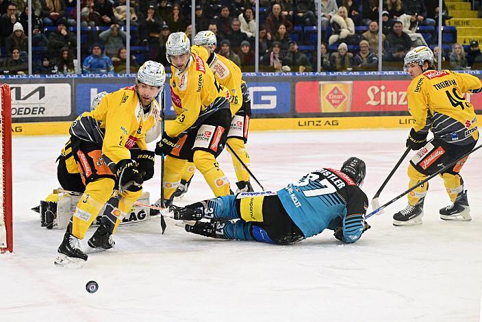 Andreas Kristler (Steinbach Black Wings Linz), Evan Jasper (spusu Vienna Capitals), Maximilian Theirich (Vienna Capitals), 48. Runde ICE, Steinbach Black Wings Linz vs Vienna Capitals, Linz AG Eisarena 