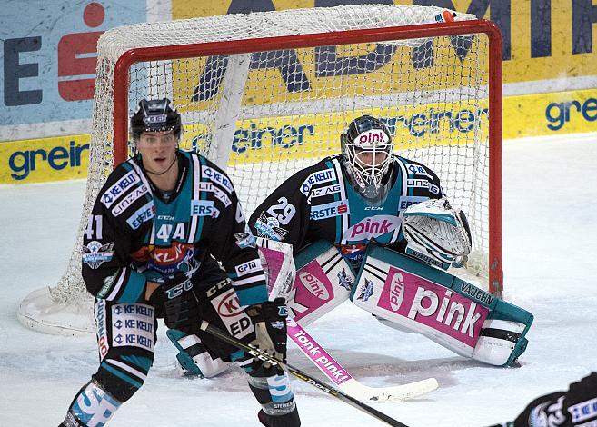 Tormann Michael Ouzas (EHC Liwest Black Wings Linz) und Mario Altmann (EHC Liwest Black Wings Linz)EHC Liwest Black Wings Linz vs Fehervar AV 19