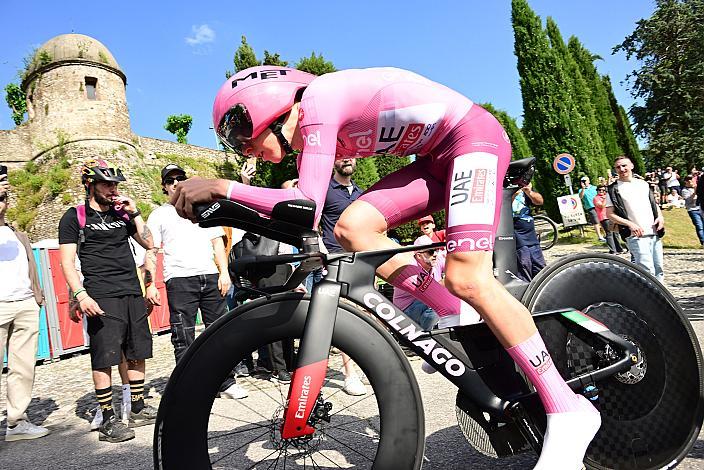 Tadej Pogacar (SLO, UAE Team Emirates) 107. Giro d Italia, Stage 14, Castiglione delle Stiviere - Desenzano del Garda (31.2km)