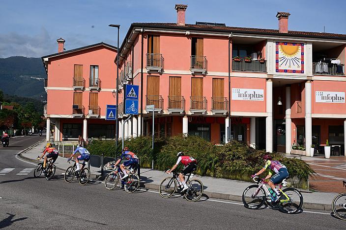 Die Ausreisser mit Tobias Bayer (AUT, Alpecin-Deceuninck), und dem Sieger Magnus Kort (DEN, Uno-X Mobility), Anders Foldager (DEN, Team Jaco-AlUla),  Kyrylo Tsaenko (KAZ, Corratec Vini Fantini),  Veneto Classic, Soave - Bassano del Grappa,, Veneto