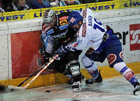 Pat LEahy, Linz und Stefan Bacher, VSV im Duell, Liwest Black Wings Linz vs. EC Record Fenster VSV