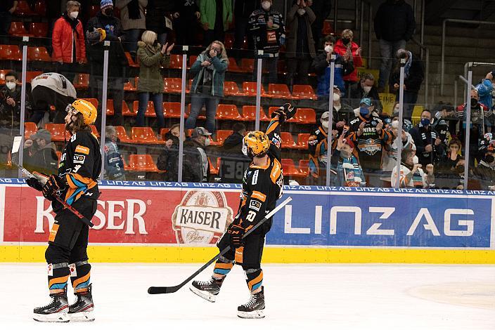 Letztes Heimspiel für das Team, Kai Kantola (Steinbach Black Wings Linz), Will Pelletier (Steinbach Black Wings Linz), Steinbach Black Wings Linz vs Fehervar AV19, bet-at-home ICE Hockey League