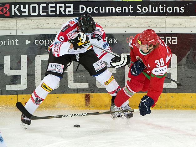 Martin Schumnig, AUT und Artem Kisly, BLR  Oesterreich vs Weissrussland, IIHF Euro Hockey Challenge