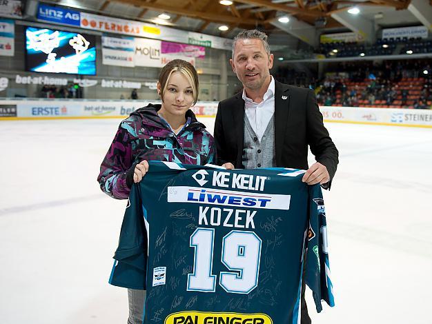 Die gewinnerin des Trikot Gewinnspiels, EHC Liwest Black Wings Linz vs EC VSV, Pick Round