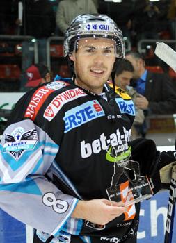 Michael Mayr Liwest Black Wings Linz Spieler des Abends gegen den EC KAC