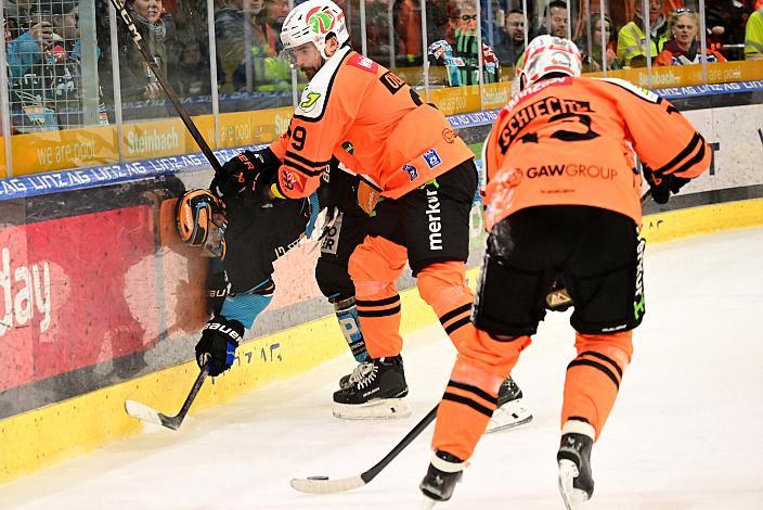 Andreas Kristler (Steinbach Black Wings Linz), Jimmy Oligny (Moser Medical Graz 99ers) Win2Day ICE Hockey League,  1. Viertelfinale, Steinbach Black Wings Linz vs Moser Medical Graz 99ers,  Linz AG Eisarena 
